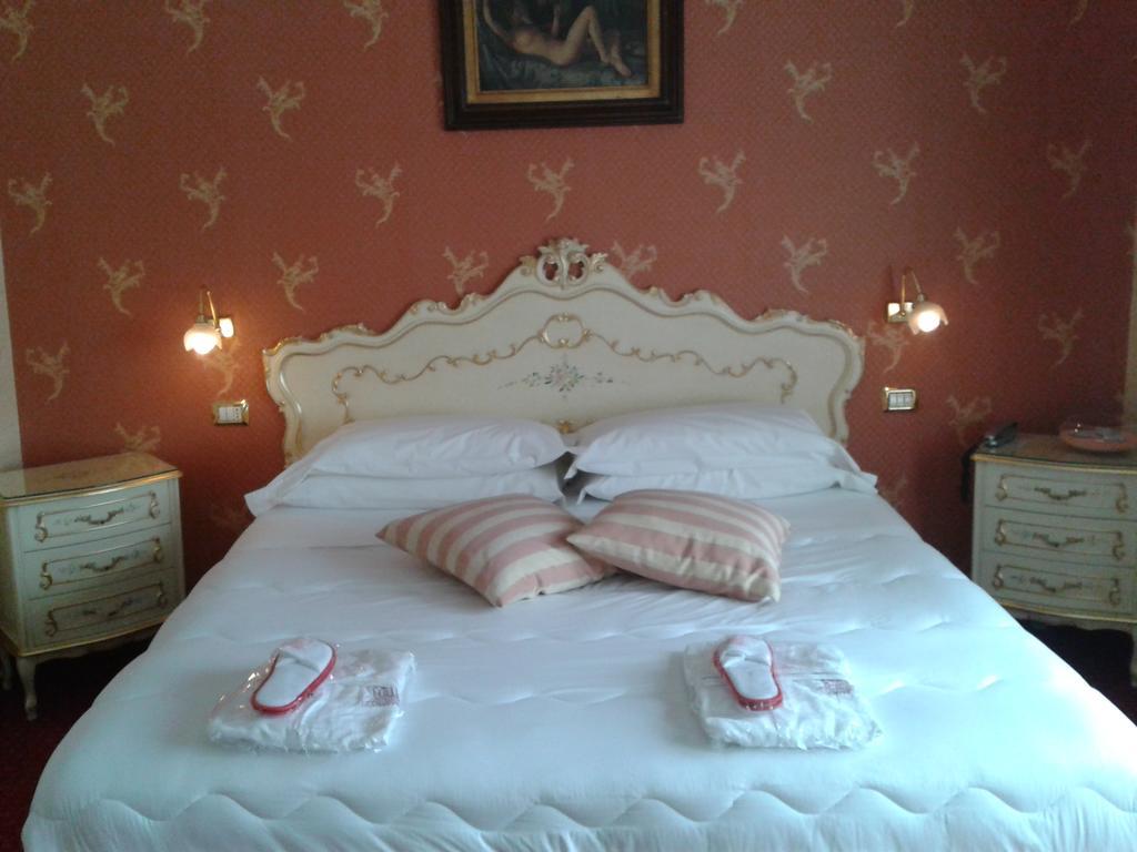 Sant'Omobono Imagna Hotel Villa Delle Ortensie מראה חיצוני תמונה