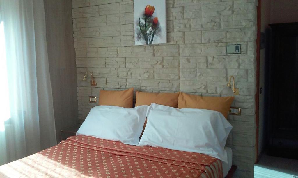Sant'Omobono Imagna Hotel Villa Delle Ortensie מראה חיצוני תמונה