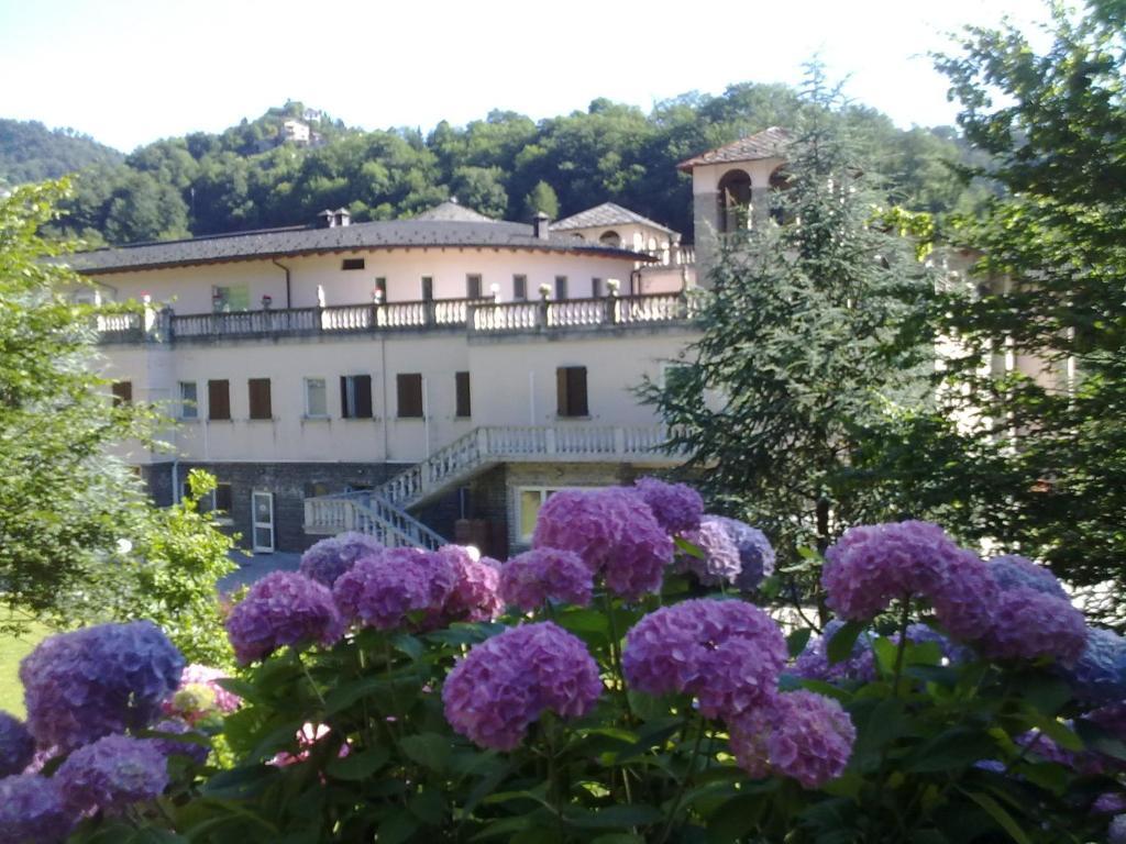 Sant'Omobono Imagna Hotel Villa Delle Ortensie מראה חיצוני תמונה