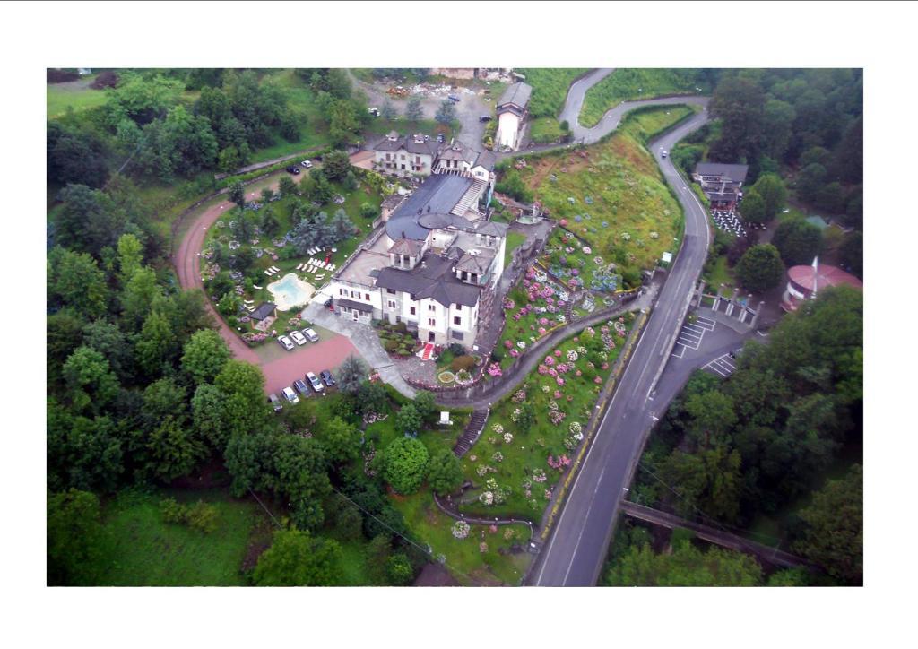 Sant'Omobono Imagna Hotel Villa Delle Ortensie מראה חיצוני תמונה