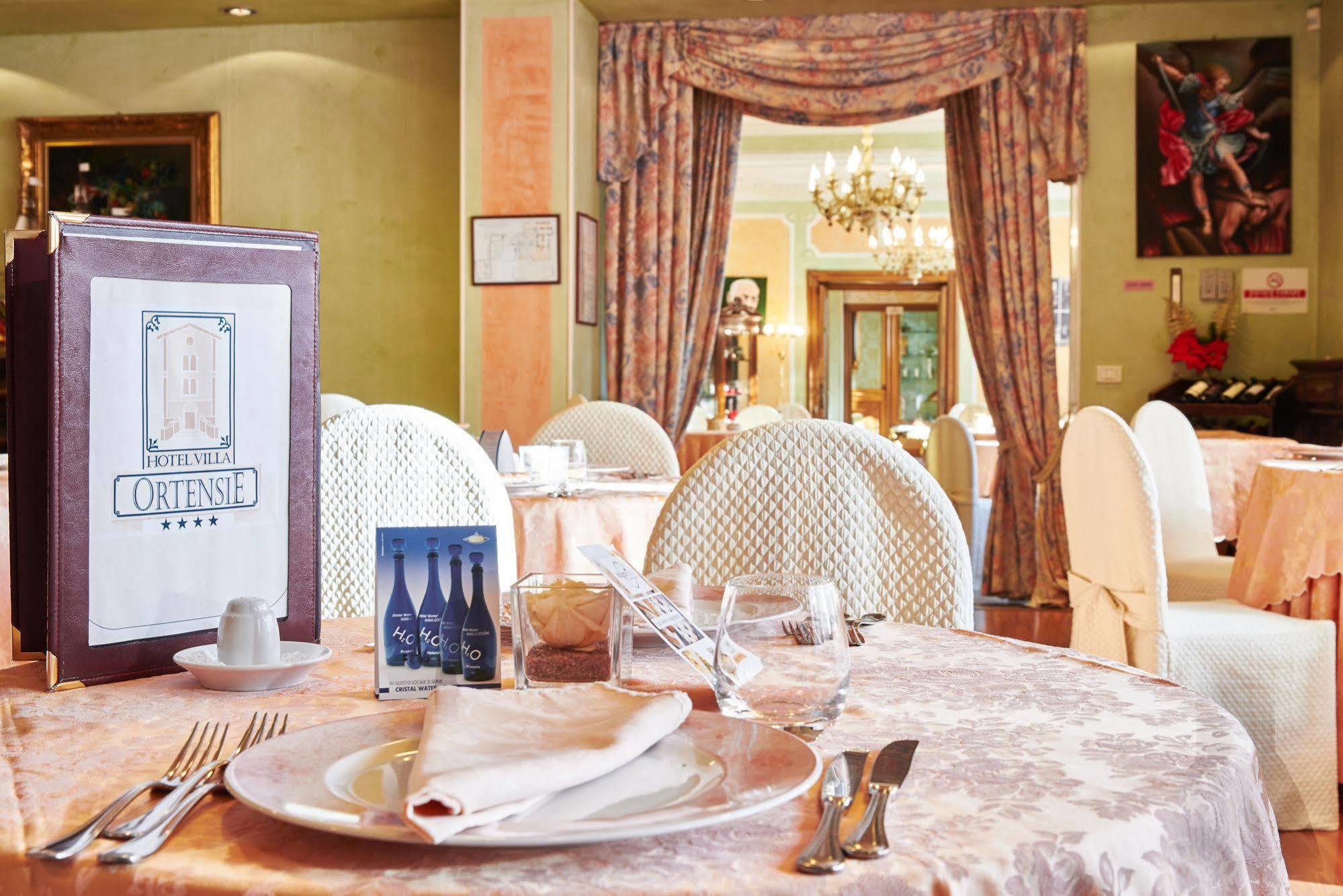 Sant'Omobono Imagna Hotel Villa Delle Ortensie מראה חיצוני תמונה
