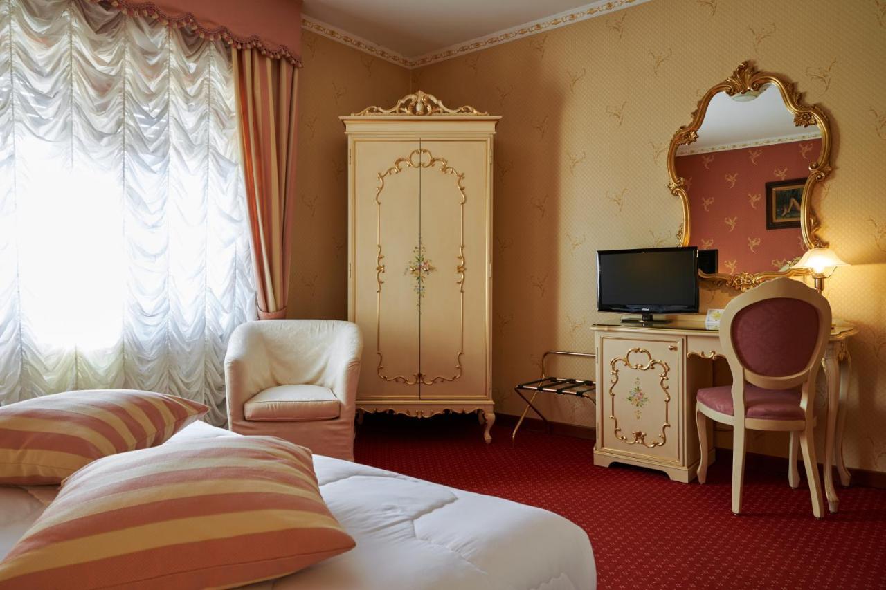 Sant'Omobono Imagna Hotel Villa Delle Ortensie מראה חיצוני תמונה